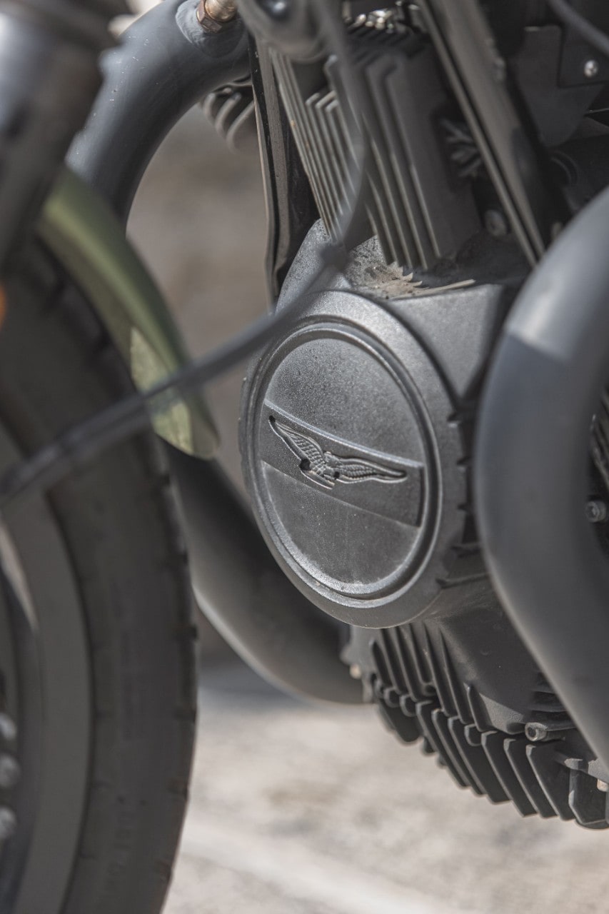 Moto Guzzi V7 Centenario e Triumph Street Twin: questione di PEDIGREE